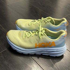 HOKA RINCON 3 Athletic Running Shoes in Butterfly/Summer Song